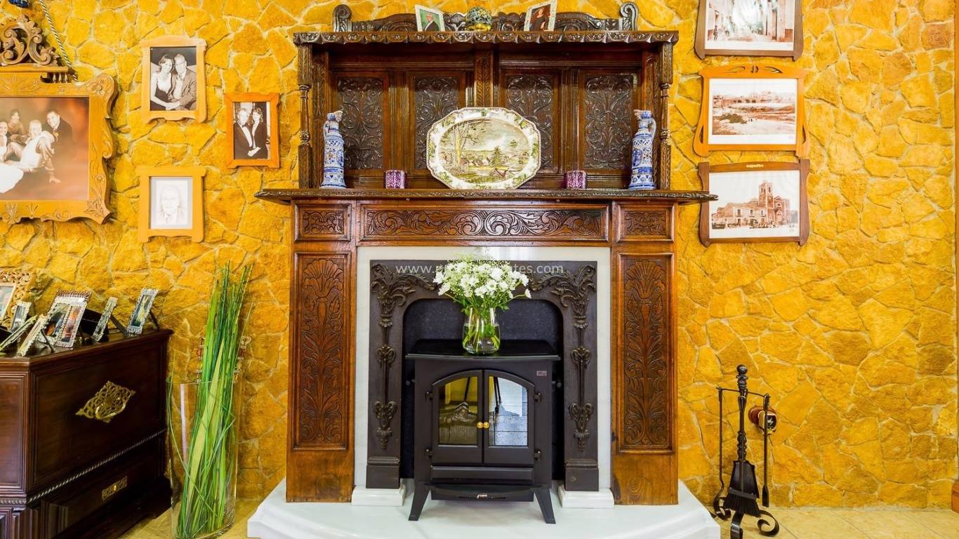 Reventa - Propiedad de campo - Almoradi