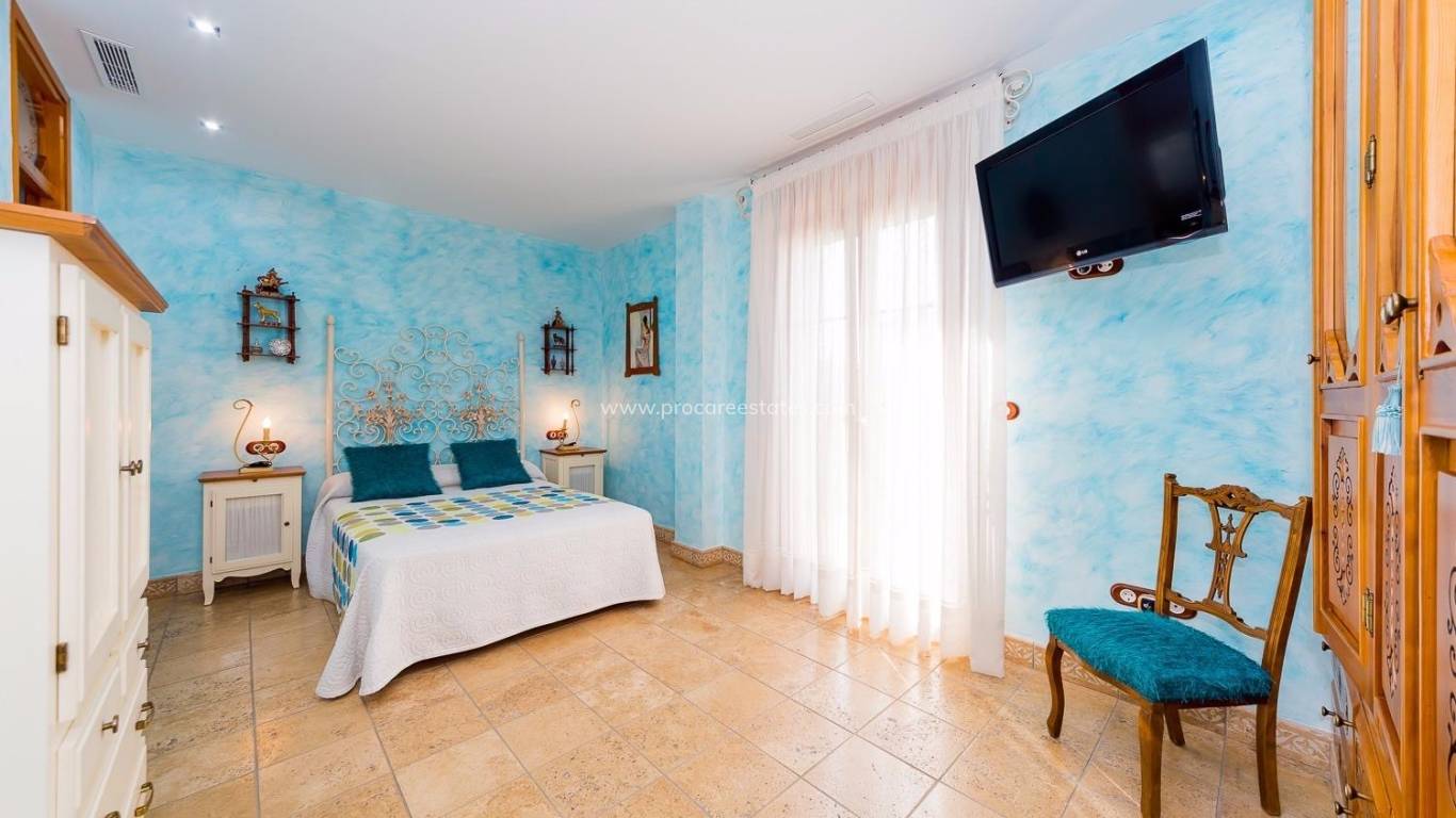 Reventa - Propiedad de campo - Almoradi