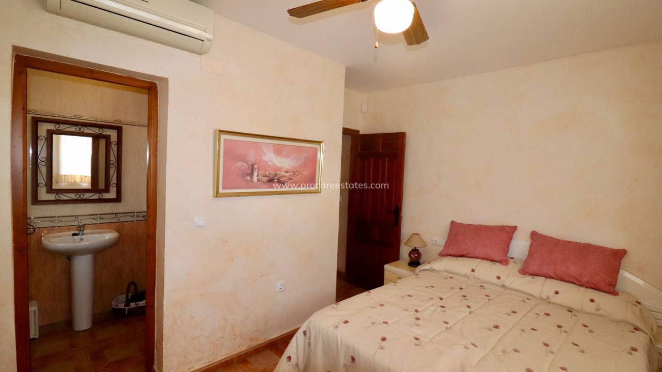 Reventa - Propiedad de campo - Catral