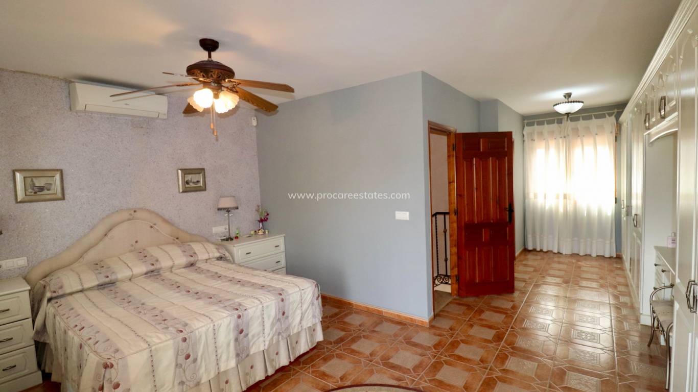 Reventa - Propiedad de campo - Catral