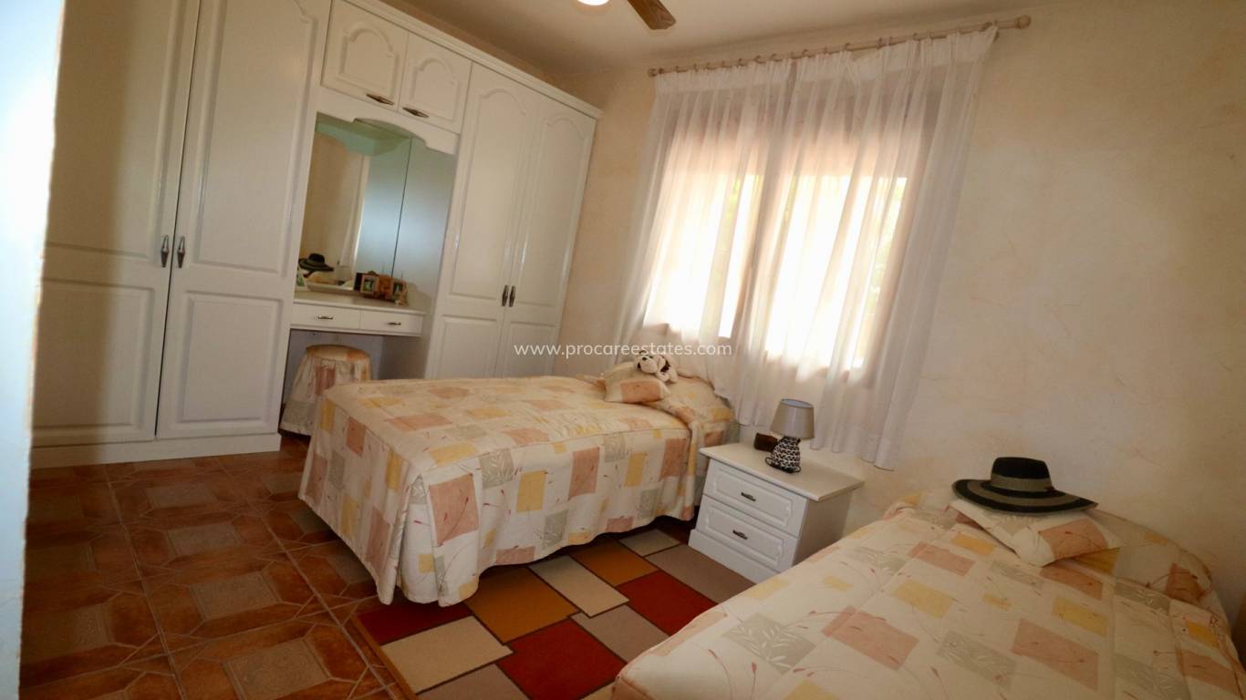 Reventa - Propiedad de campo - Catral