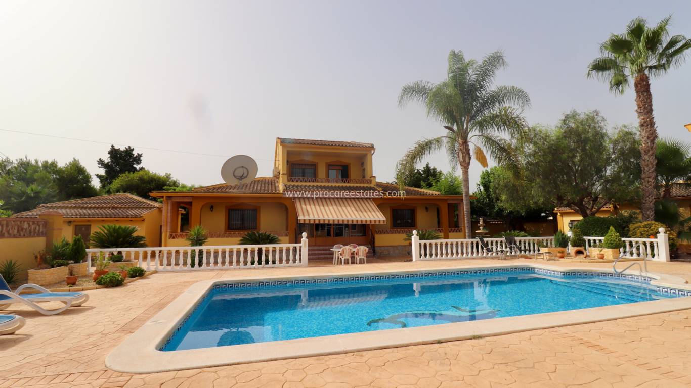 Reventa - Propiedad de campo - Catral