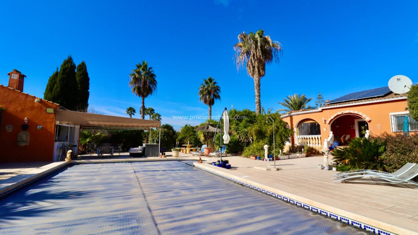 Reventa - Propiedad de campo - Catral