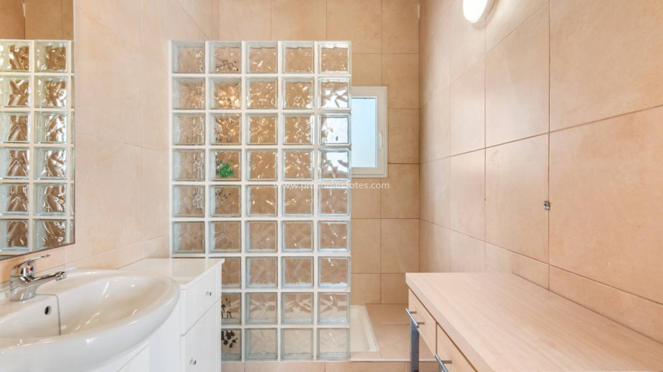 Reventa - Propiedad de campo - Catral