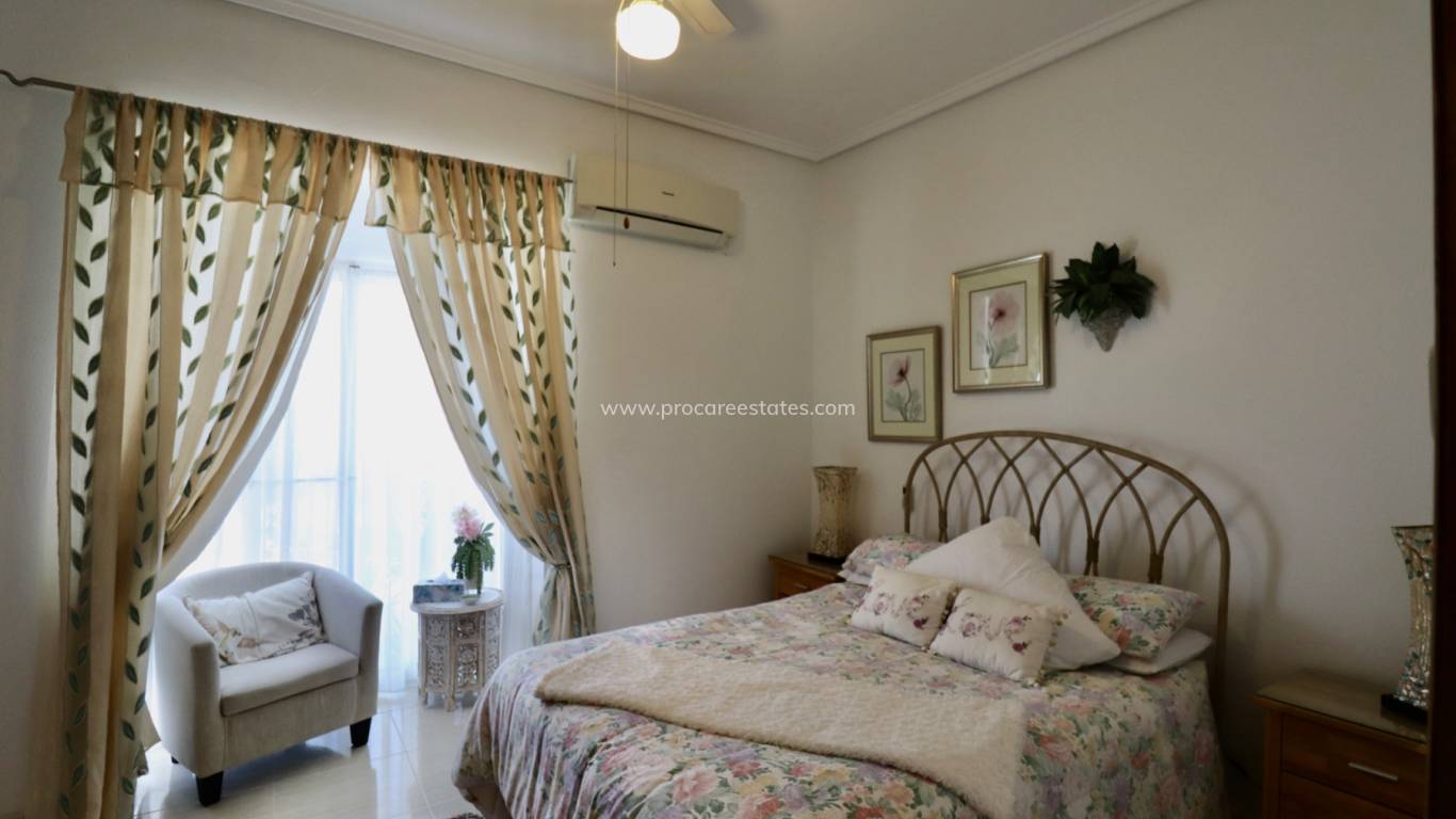 Reventa - Propiedad de campo - Catral