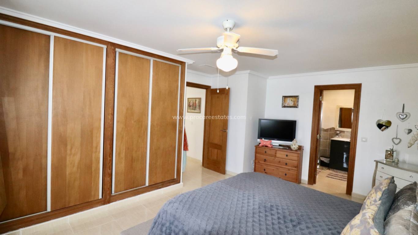 Reventa - Propiedad de campo - Catral