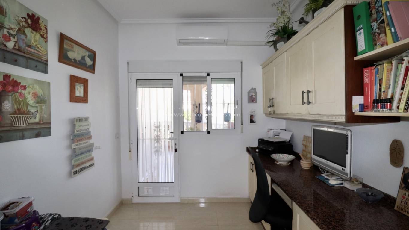 Reventa - Propiedad de campo - Catral