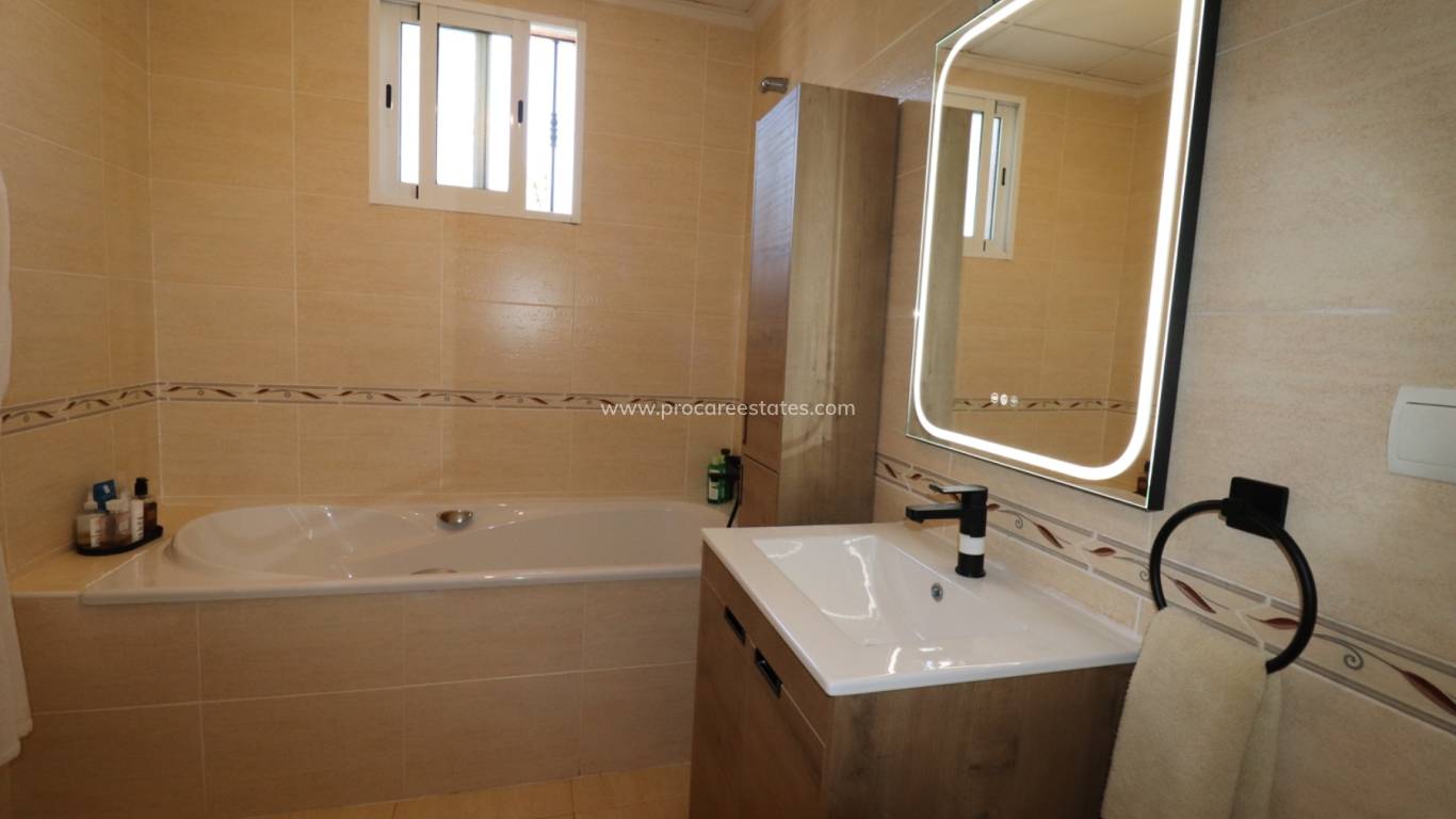 Reventa - Propiedad de campo - Catral