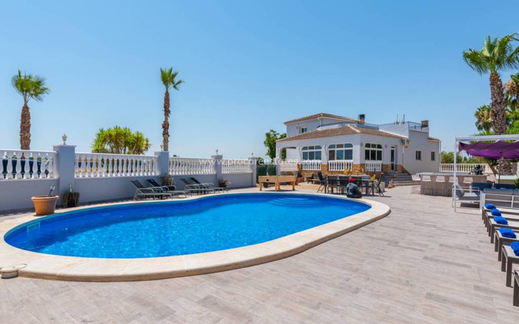 Reventa - Propiedad de campo - Catral