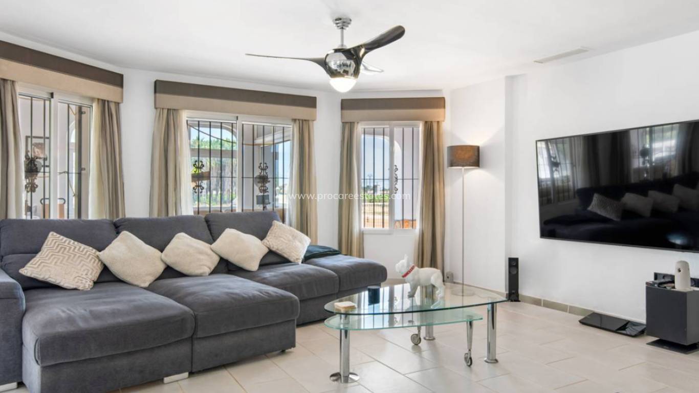 Reventa - Propiedad de campo - Catral