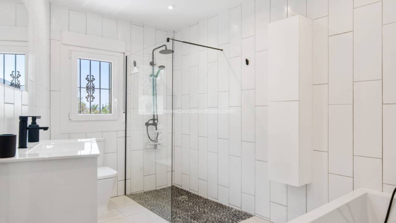 Reventa - Propiedad de campo - Catral