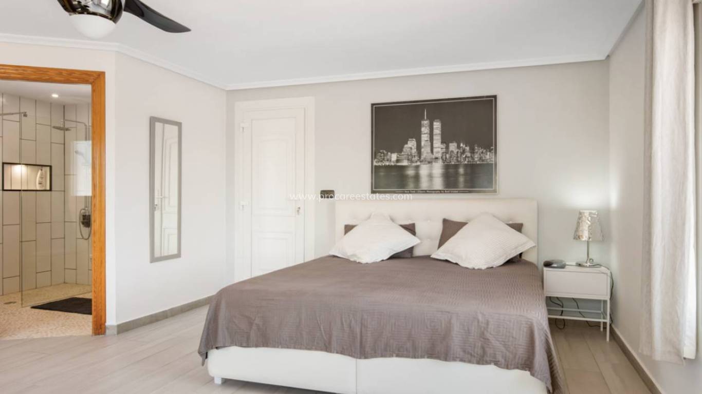 Reventa - Propiedad de campo - Catral