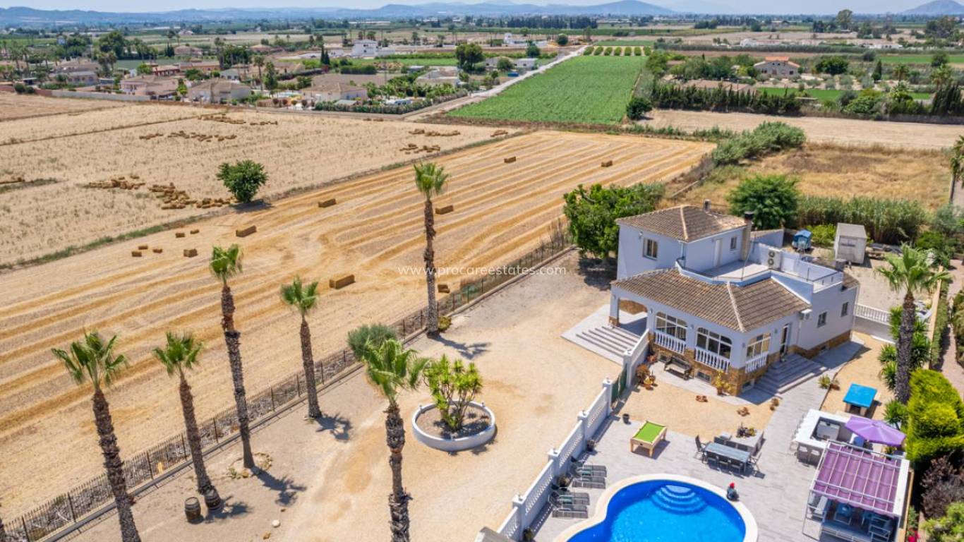 Reventa - Propiedad de campo - Catral