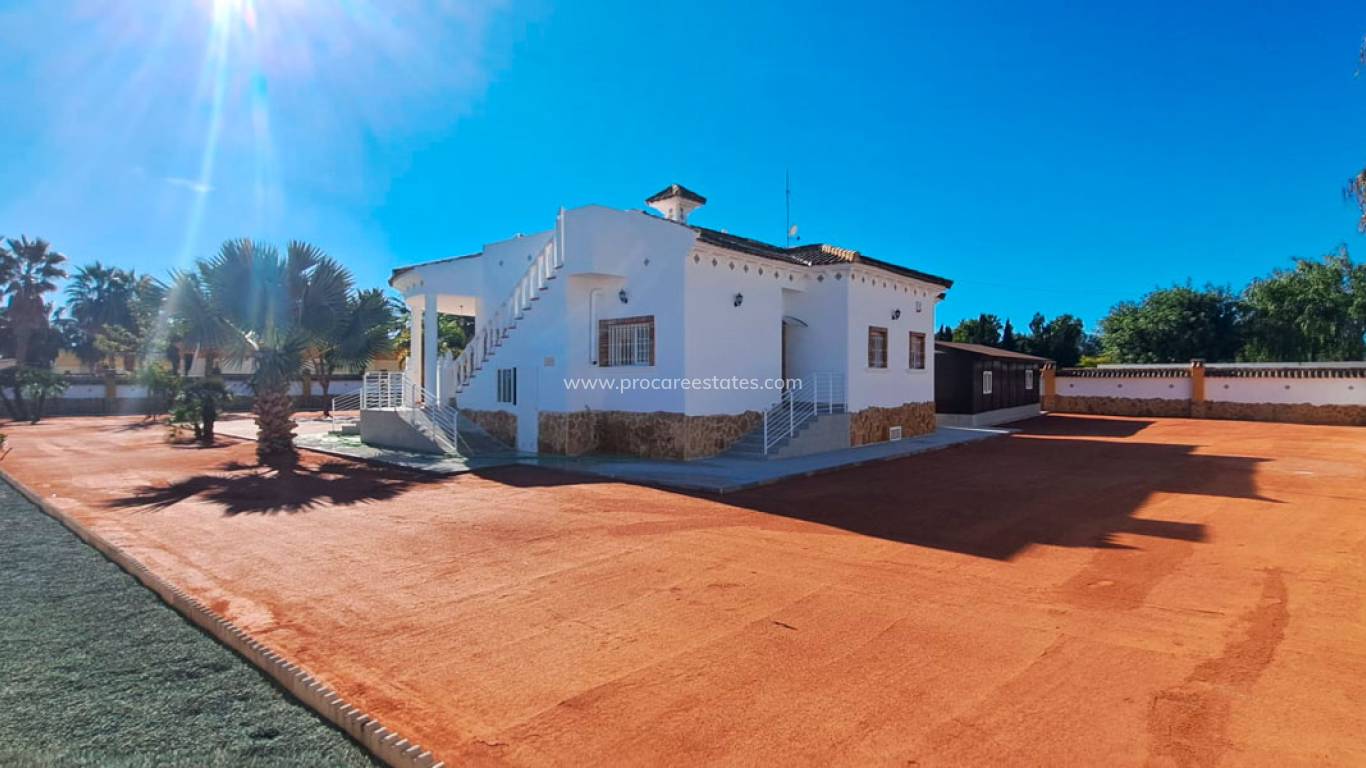 Reventa - Propiedad de campo - Catral