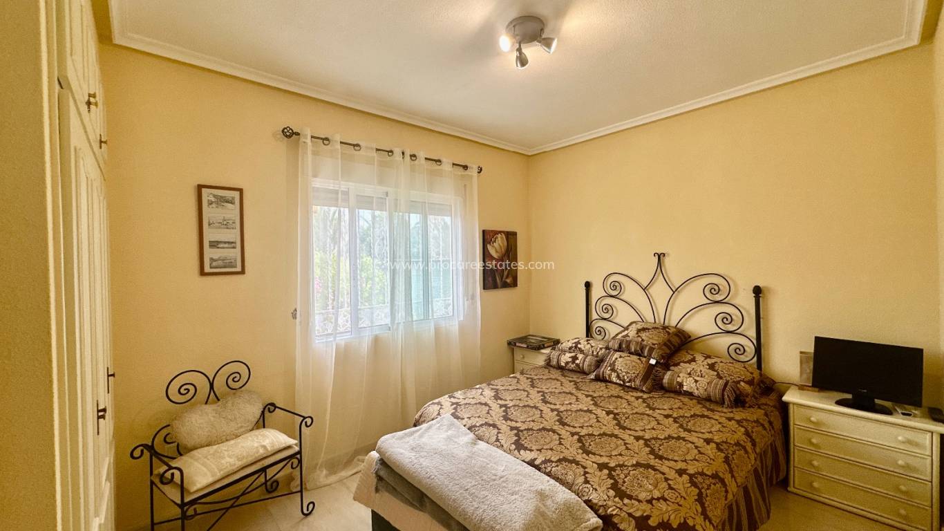 Reventa - Propiedad de campo - Catral