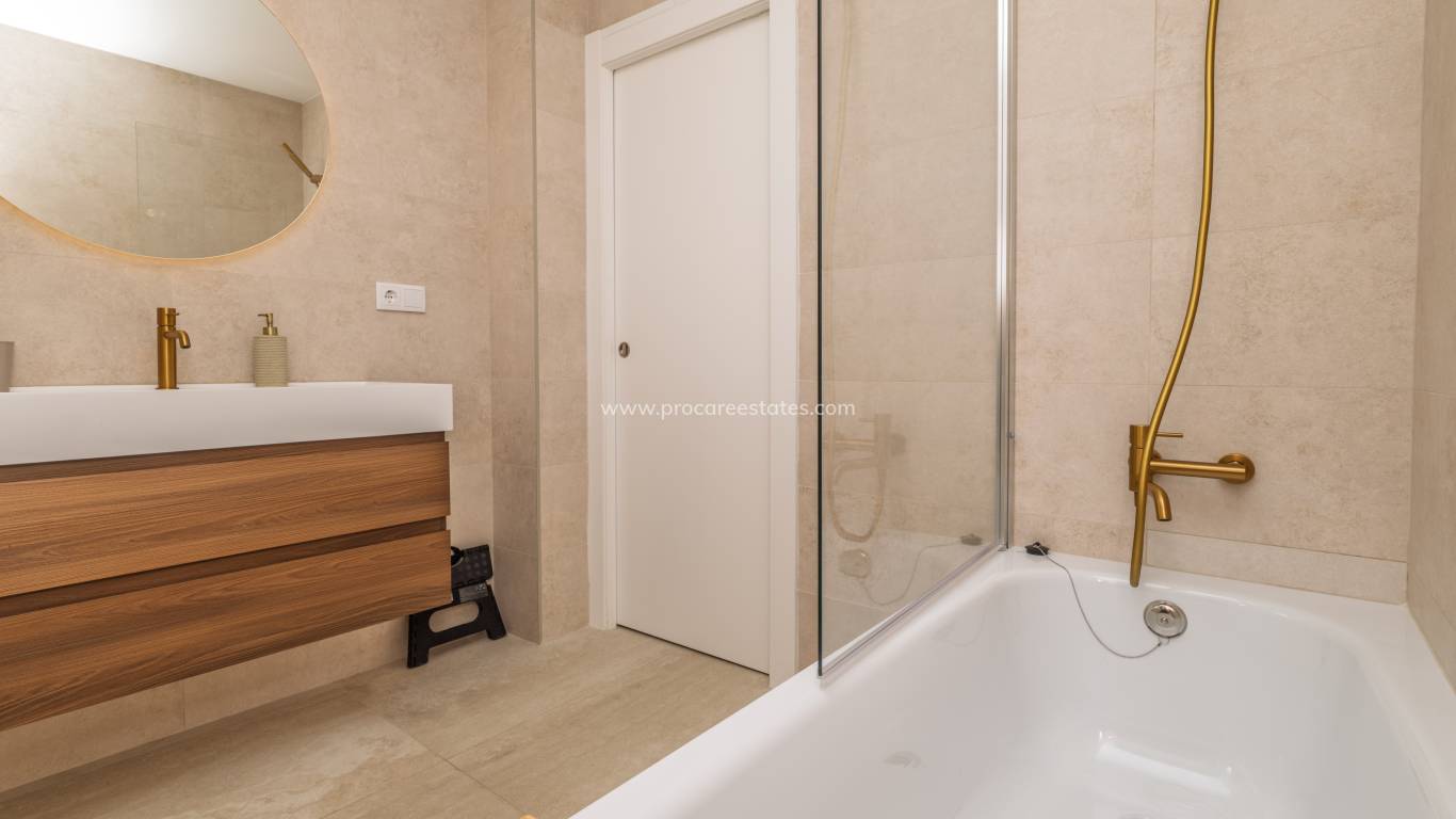 Reventa - Propiedad de campo - Elche - Daimés