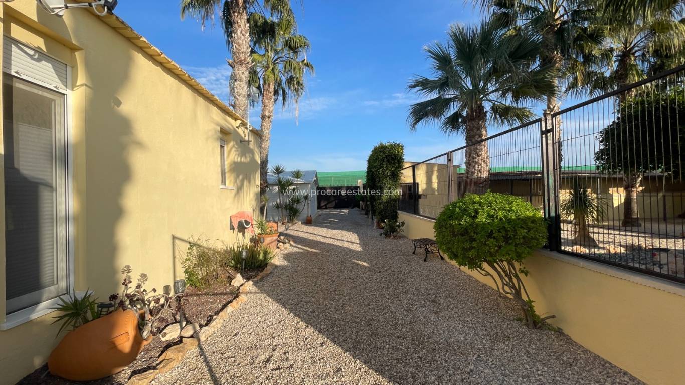 Reventa - Propiedad de campo - Elche - Las Bayas