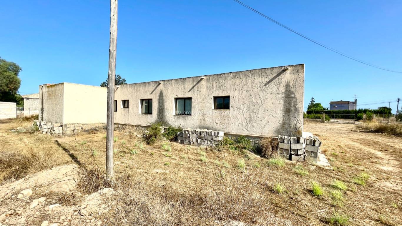 Reventa - Propiedad de campo - Elche - Matola