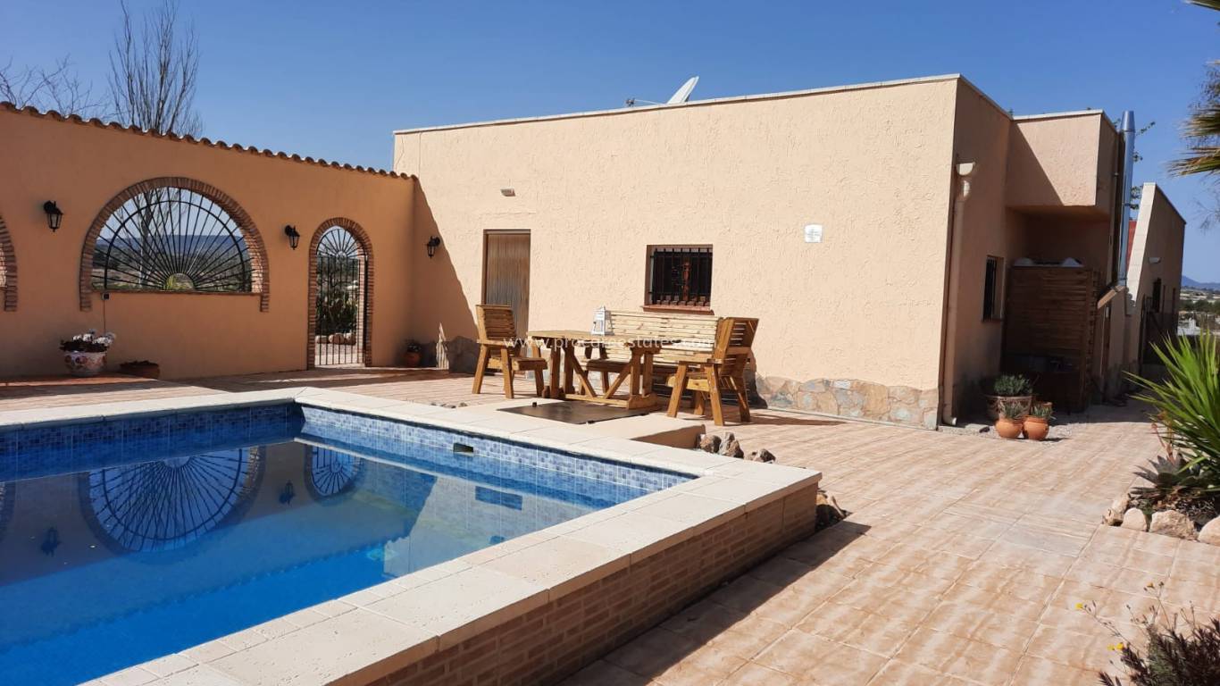 Reventa - Propiedad de campo - Monovar