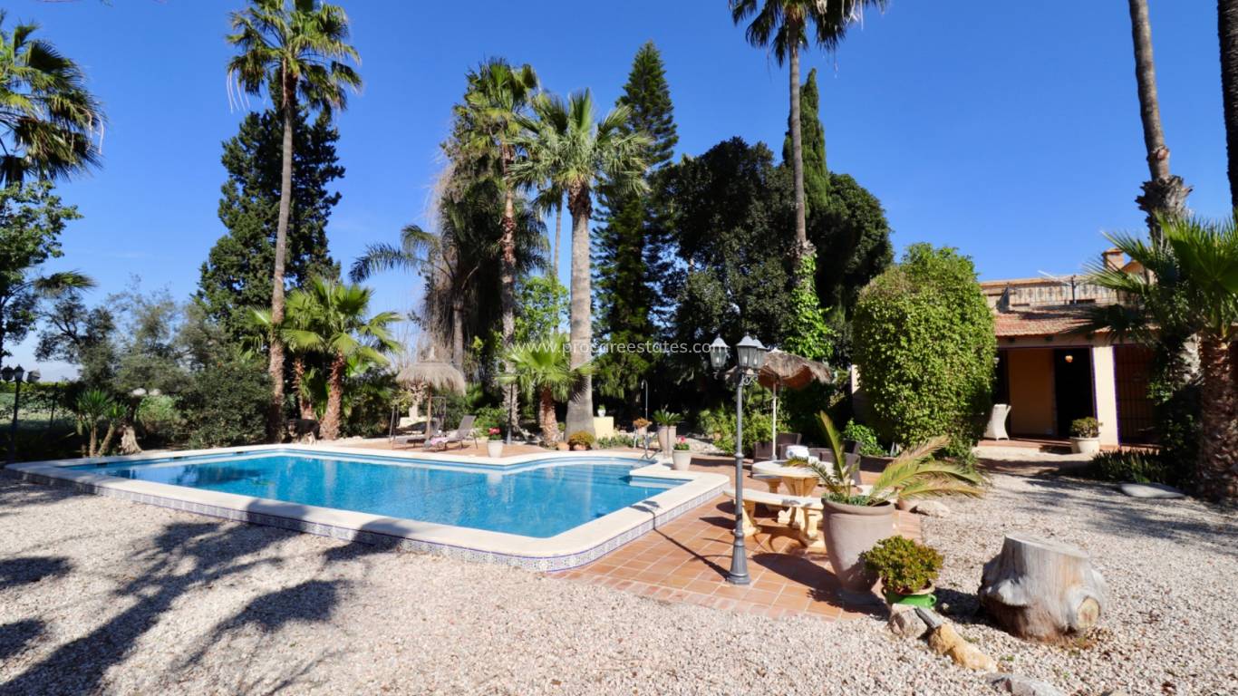 Reventa - Propiedad de campo - Rojales - Heredades