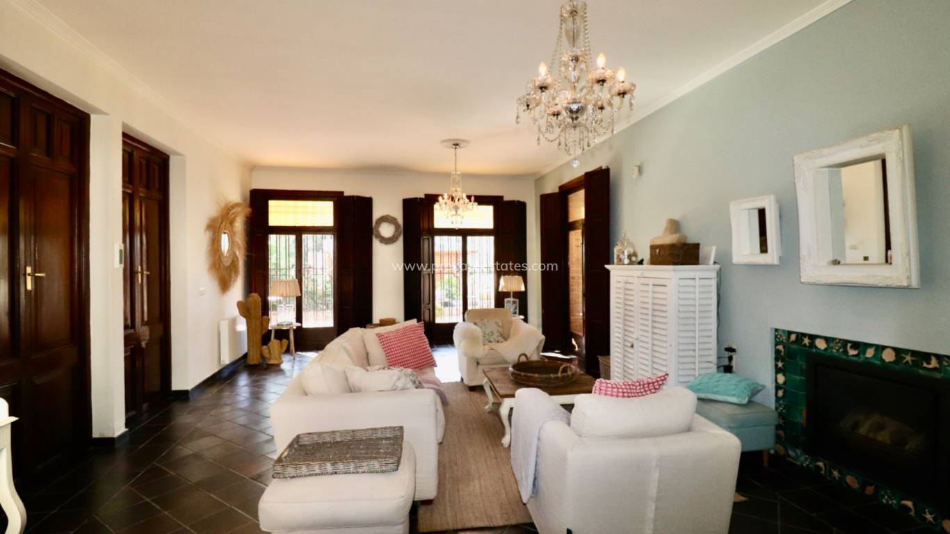 Reventa - Propiedad de campo - Rojales - Heredades