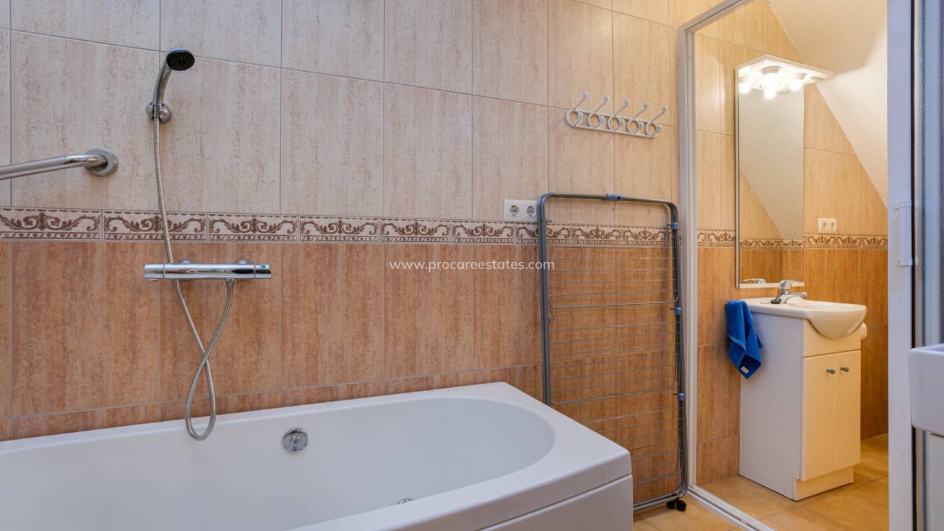 Reventa - Terraced house / Townhouse - Torrevieja - La Siesta - San Luis