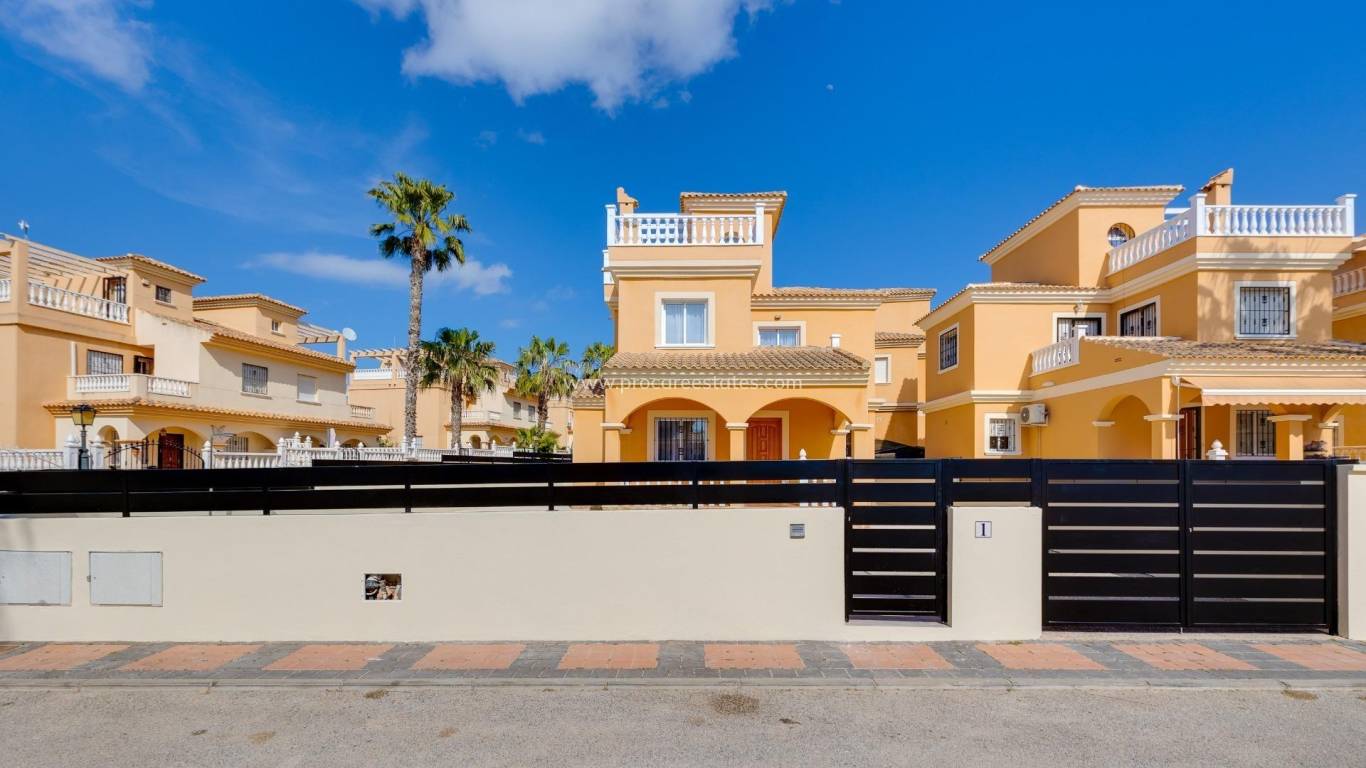 Reventa - Villa - Algorfa - Costa blanca sur