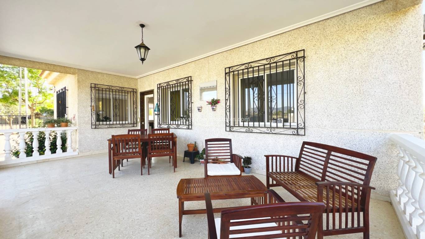 Reventa - Villa - Barbarroja