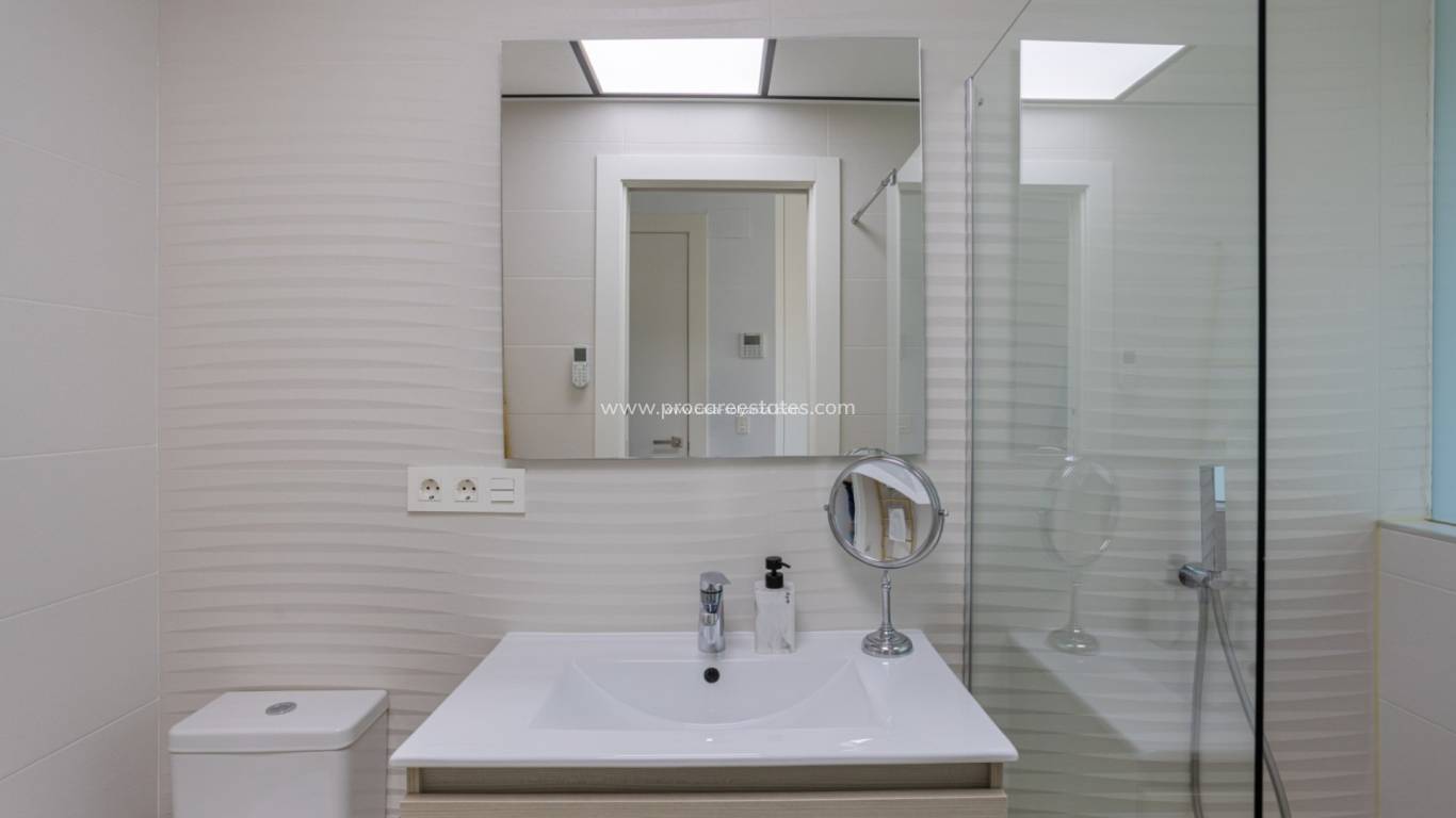 Reventa - Villa - Benijofar