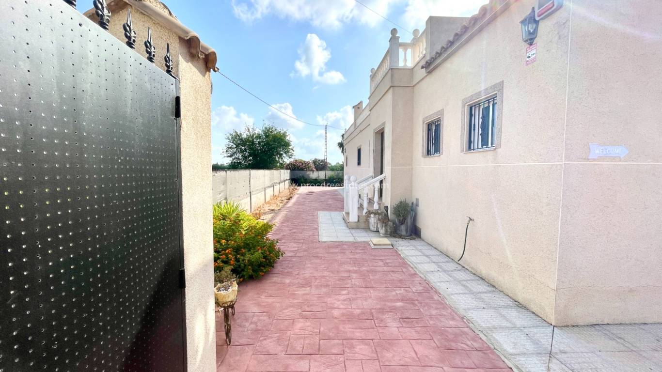 Reventa - Villa - Catral