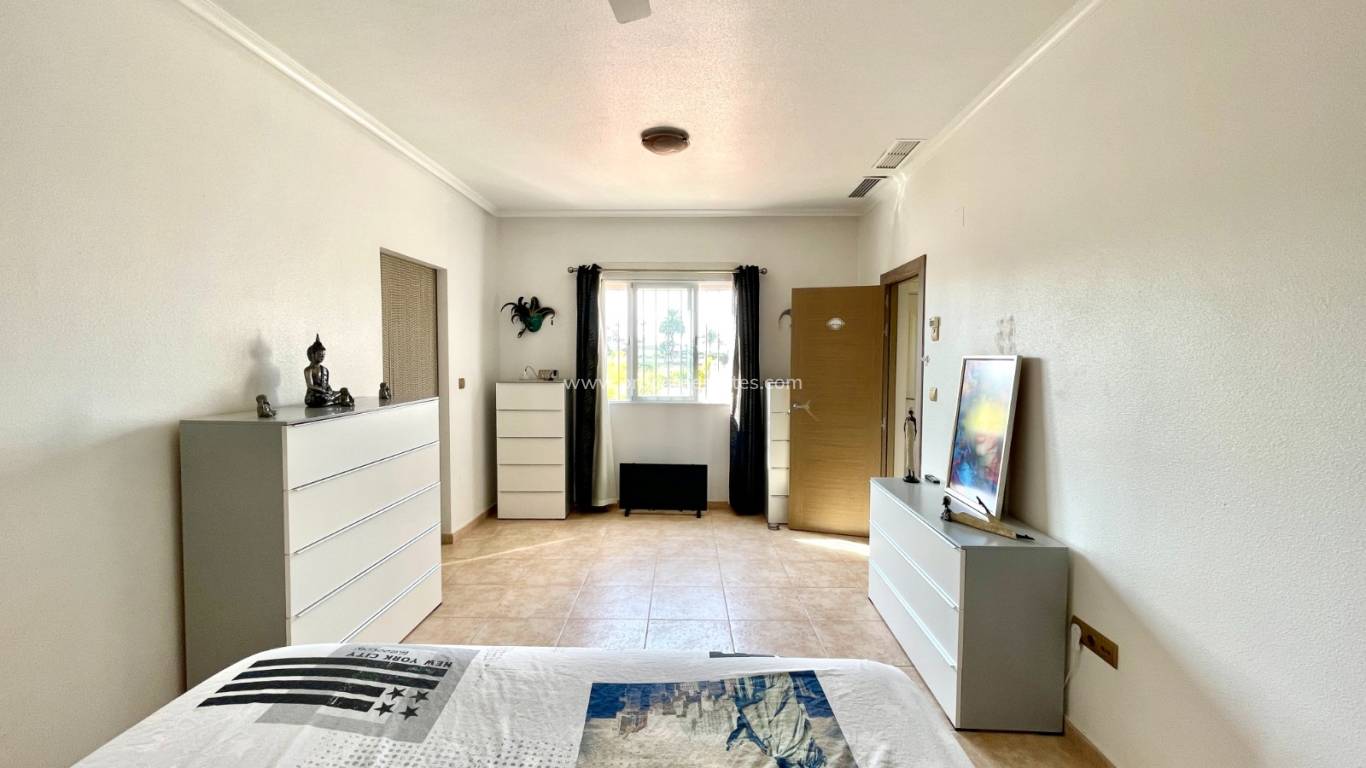 Reventa - Villa - Catral