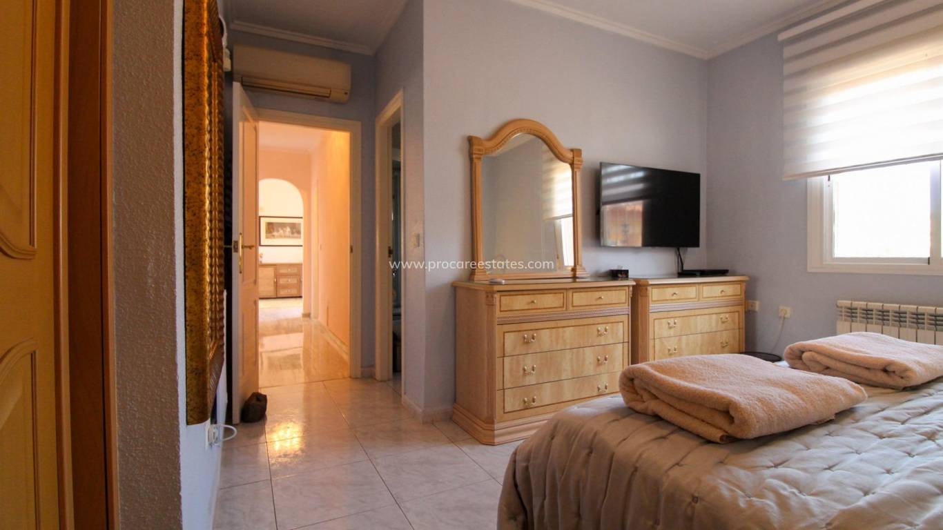 Reventa - Villa - Ciudad Quesada - 03170