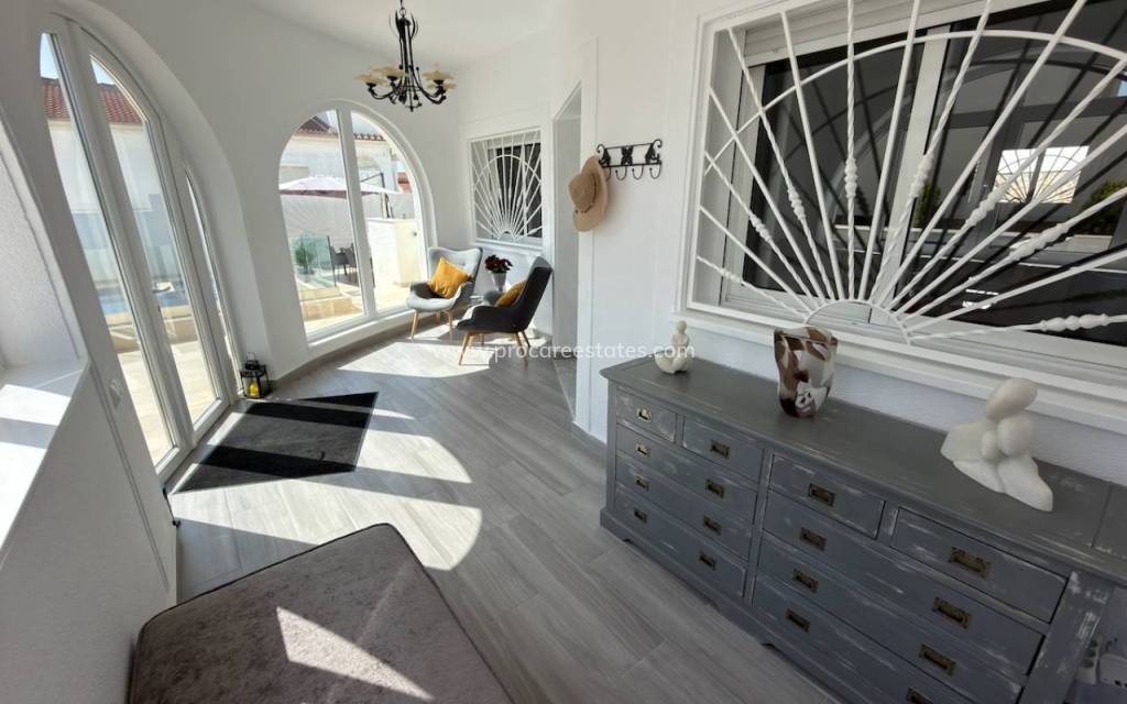 Reventa - Villa - Ciudad Quesada - Central Quesada