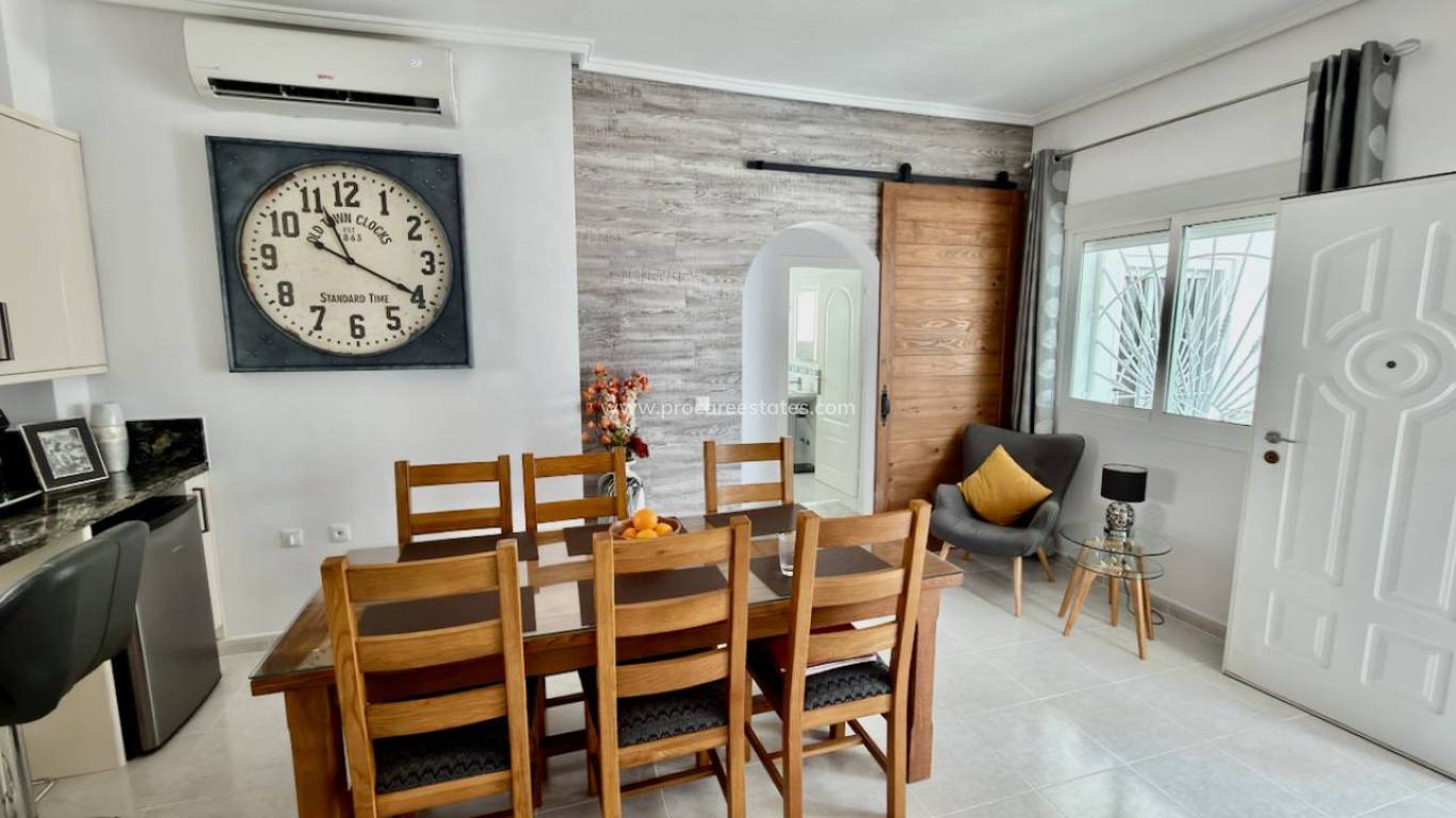 Reventa - Villa - Ciudad Quesada - Central Quesada
