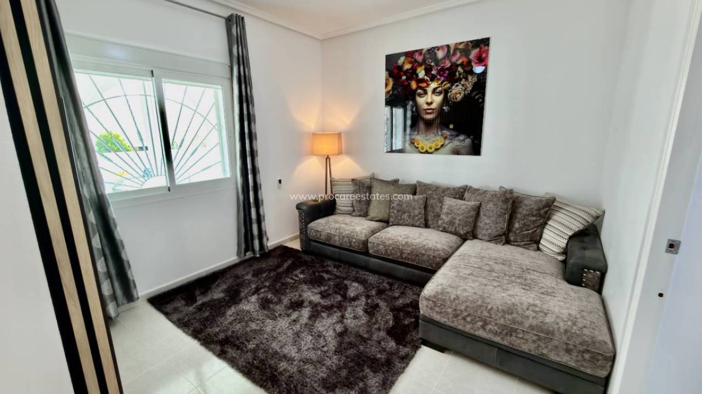 Reventa - Villa - Ciudad Quesada - Central Quesada