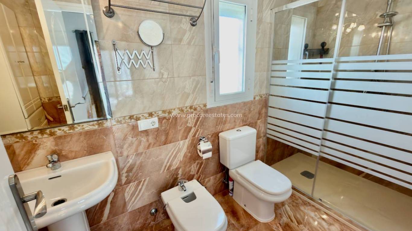 Reventa - Villa - Ciudad Quesada - Central Quesada
