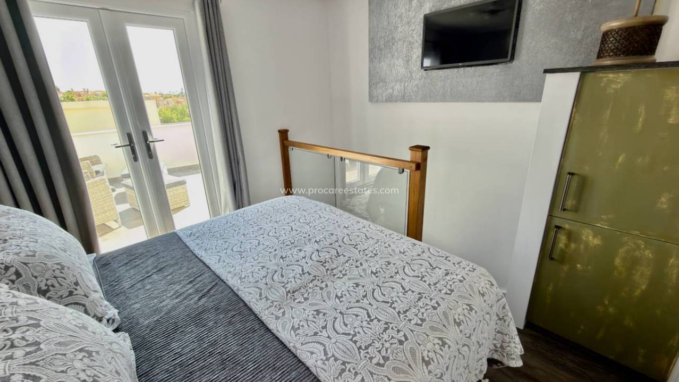 Reventa - Villa - Ciudad Quesada - Central Quesada