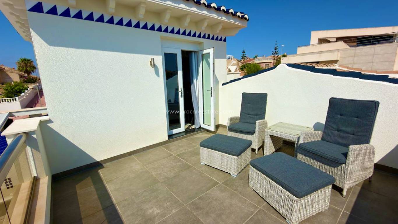 Reventa - Villa - Ciudad Quesada - Central Quesada