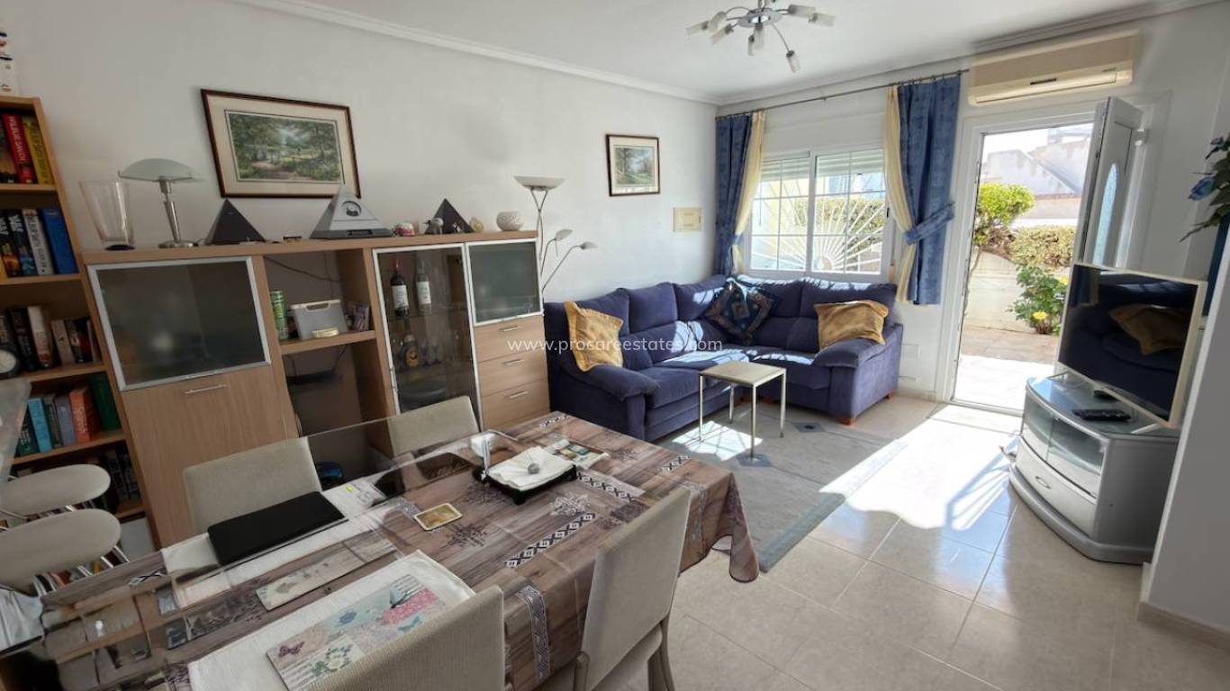 Reventa - Villa - Ciudad Quesada - Doña Pepa