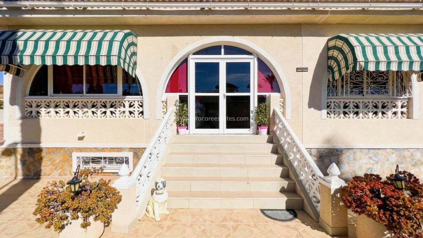 Reventa - Villa - Ciudad Quesada - Doña Pepa