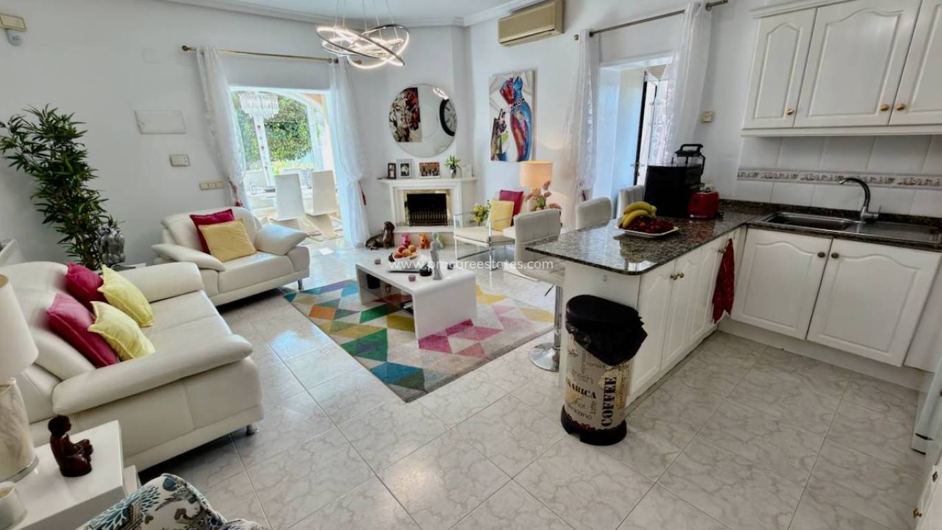 Reventa - Villa - Ciudad Quesada - Doña Pepa