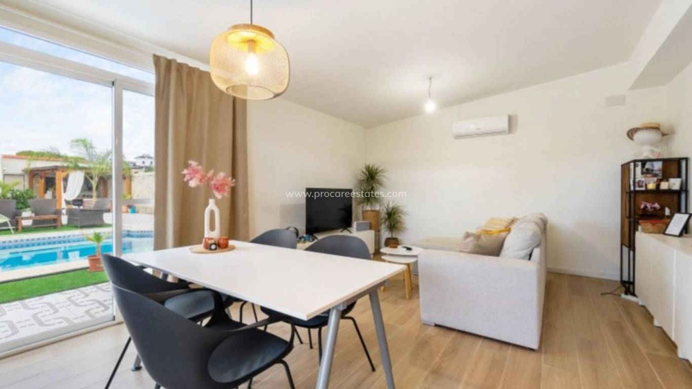 Reventa - Villa - Ciudad Quesada - Quesada Center