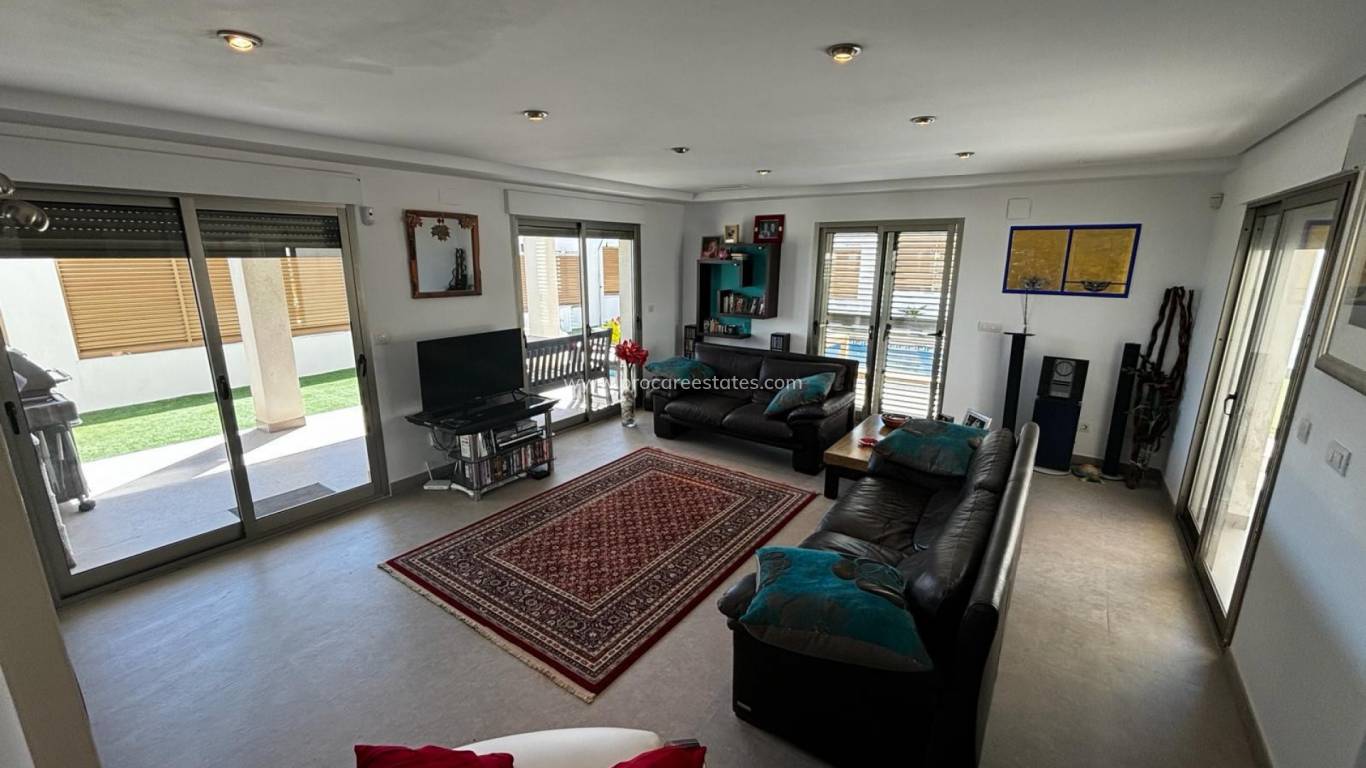 Reventa - Villa Detached - Cox