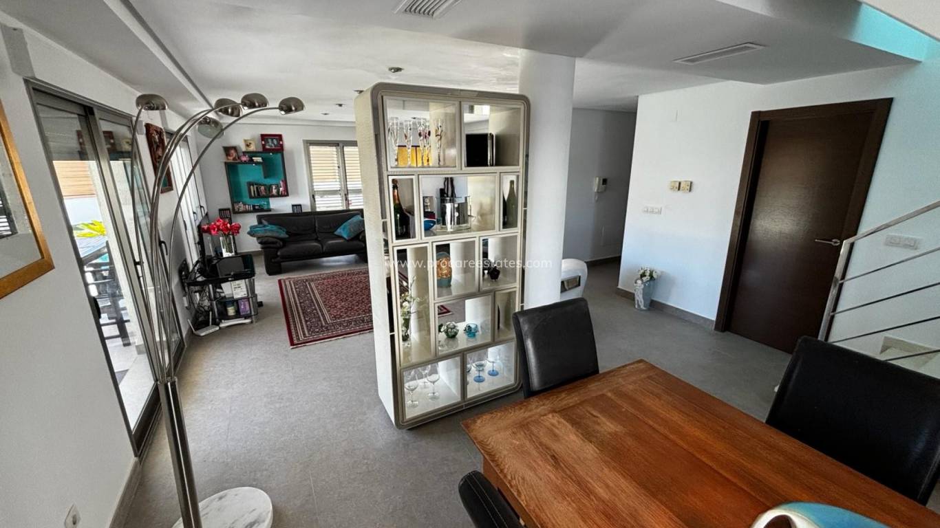 Reventa - Villa Detached - Cox