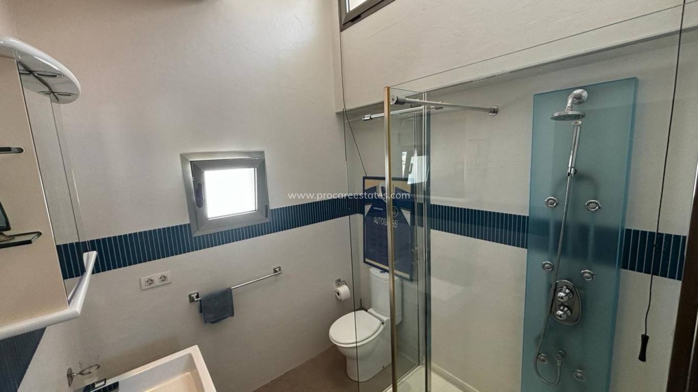 Reventa - Villa Detached - Cox