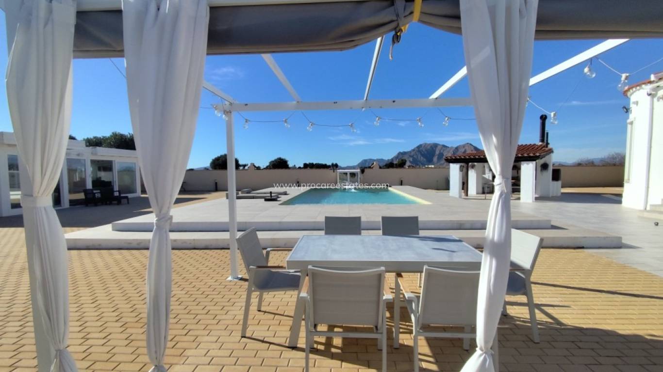 Reventa - Villa - El Mudamiento