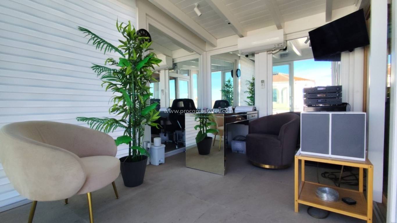 Reventa - Villa - El Mudamiento