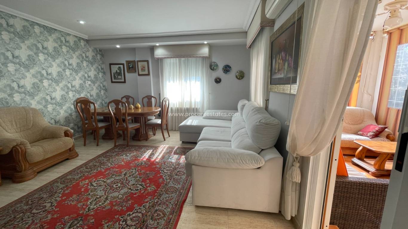Reventa - Villa - Guardamar del Segura - Alicante