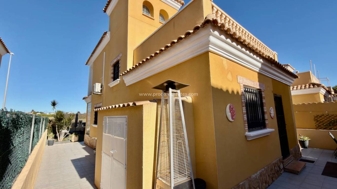 Reventa - Villa - Guardamar del Segura - El Raso