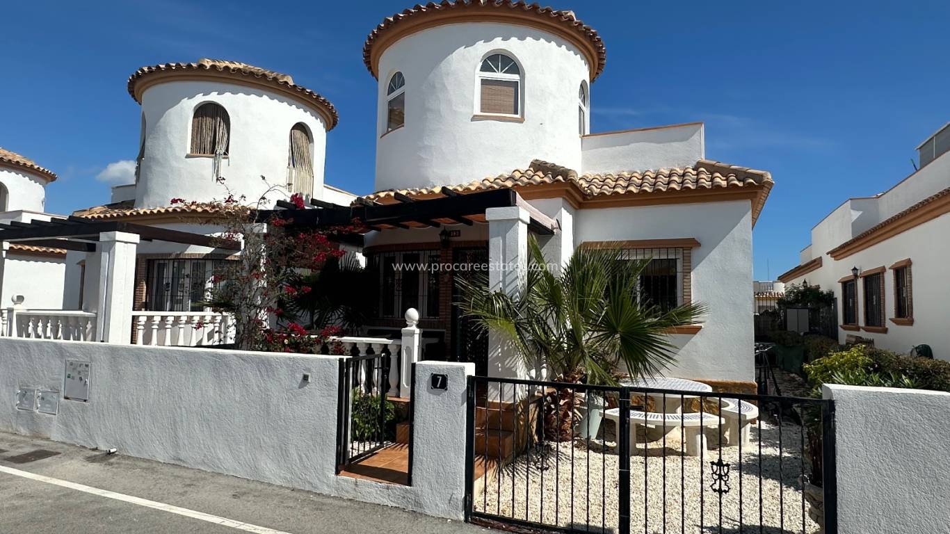 Reventa - Villa - Guardamar del Segura - El Raso